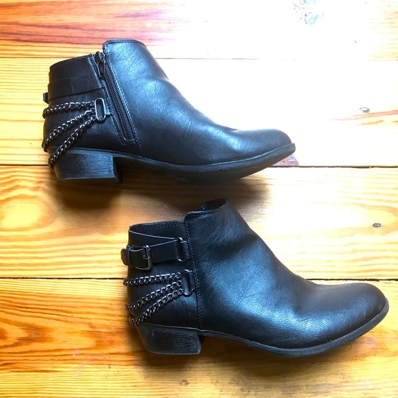 Joe Boxer Shoes - Joe Boxer Black Chain Ankle Boots, EUC, 8